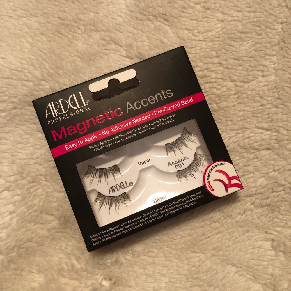 😎 NIB Ardell Magnetic Lashes Accent # 001